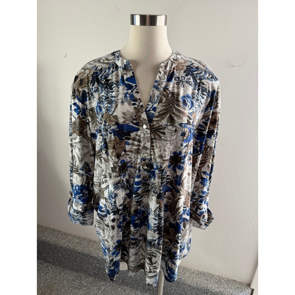 Cocomo Woman Plus 2X Blue Floral Roll Tab Sleeve Studded Tunic Top Blouse